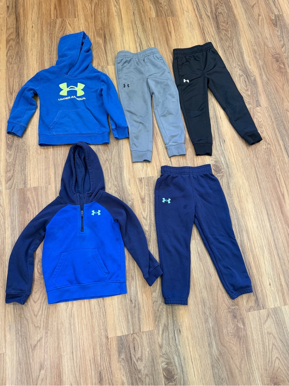 Under Armour Boys 4T Hoodie Jogger Bundle 5 Pieces